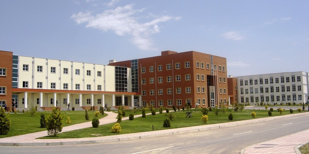 جامعة باكو الهندسية - Bakü mühəndislik üniversitesi